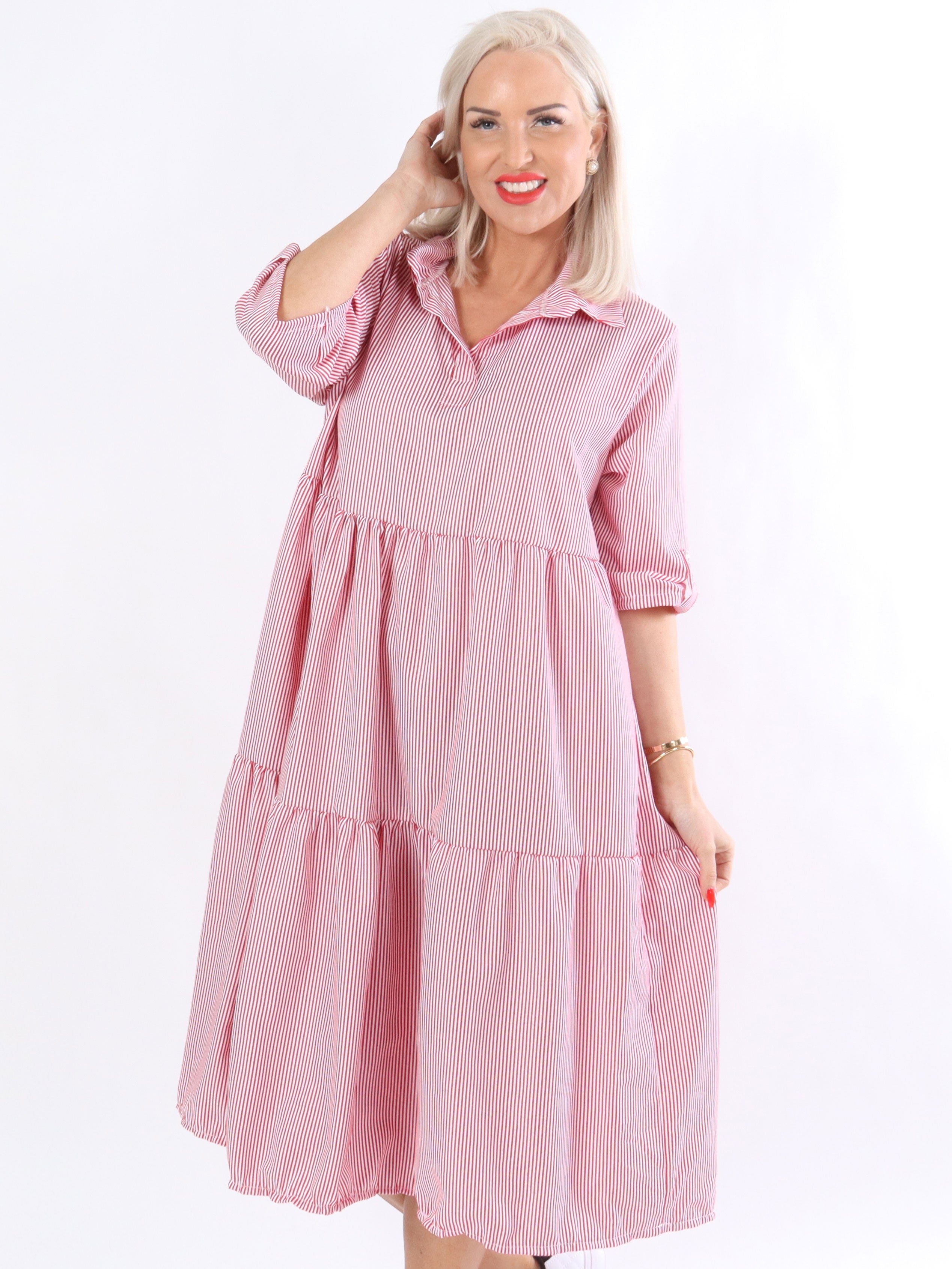 Marla - Sort og hvid stribet kjole i lag på lag look